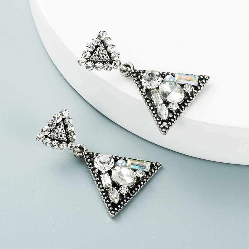 Creative Multi-layer Triangle Alloy Diamond-studded Geometric Earrings display picture 6