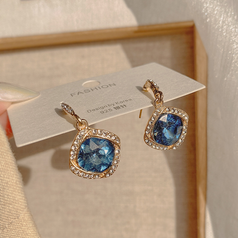 Blue Water Drop Retro Diamond Earrings Personality Fashion Temperament Earrings Female 2021 New Trendy Diamond Earrings display picture 3