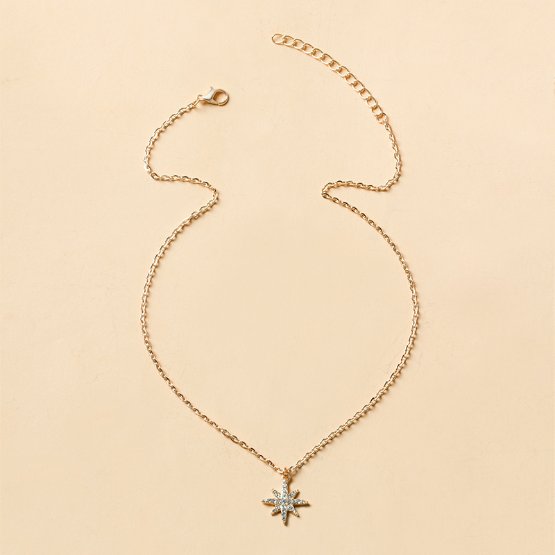 Collier Simple Étoile En Strass display picture 4