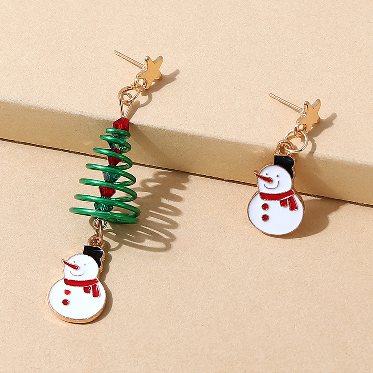 Christmas Series Creative Wild Snow Doll Asymmetric Earrings display picture 1