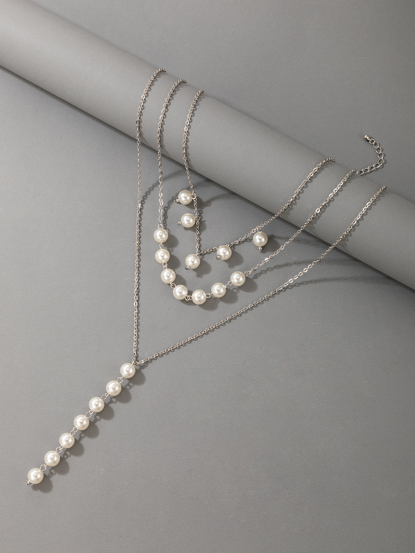 New Jewelry Pearl Heavy Metal Three-layer Necklace display picture 8