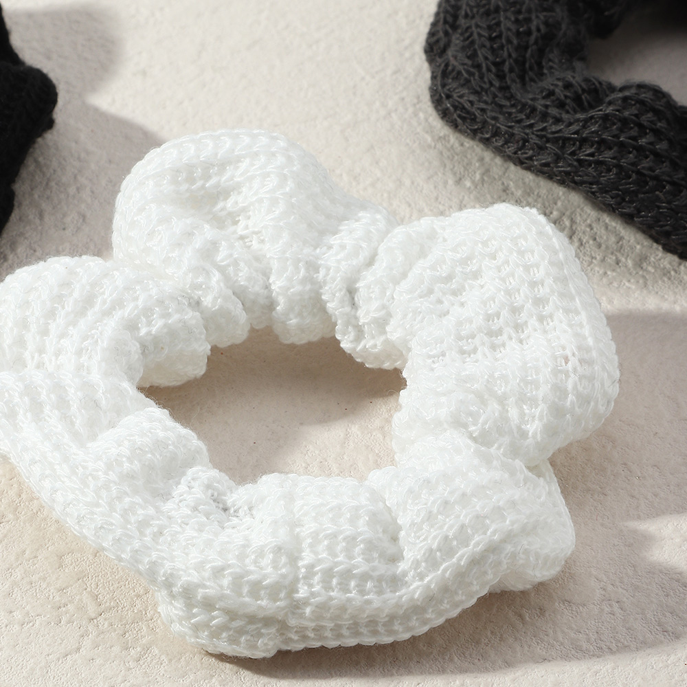 Autumn And Winter Knitted Hair Tie Set display picture 3