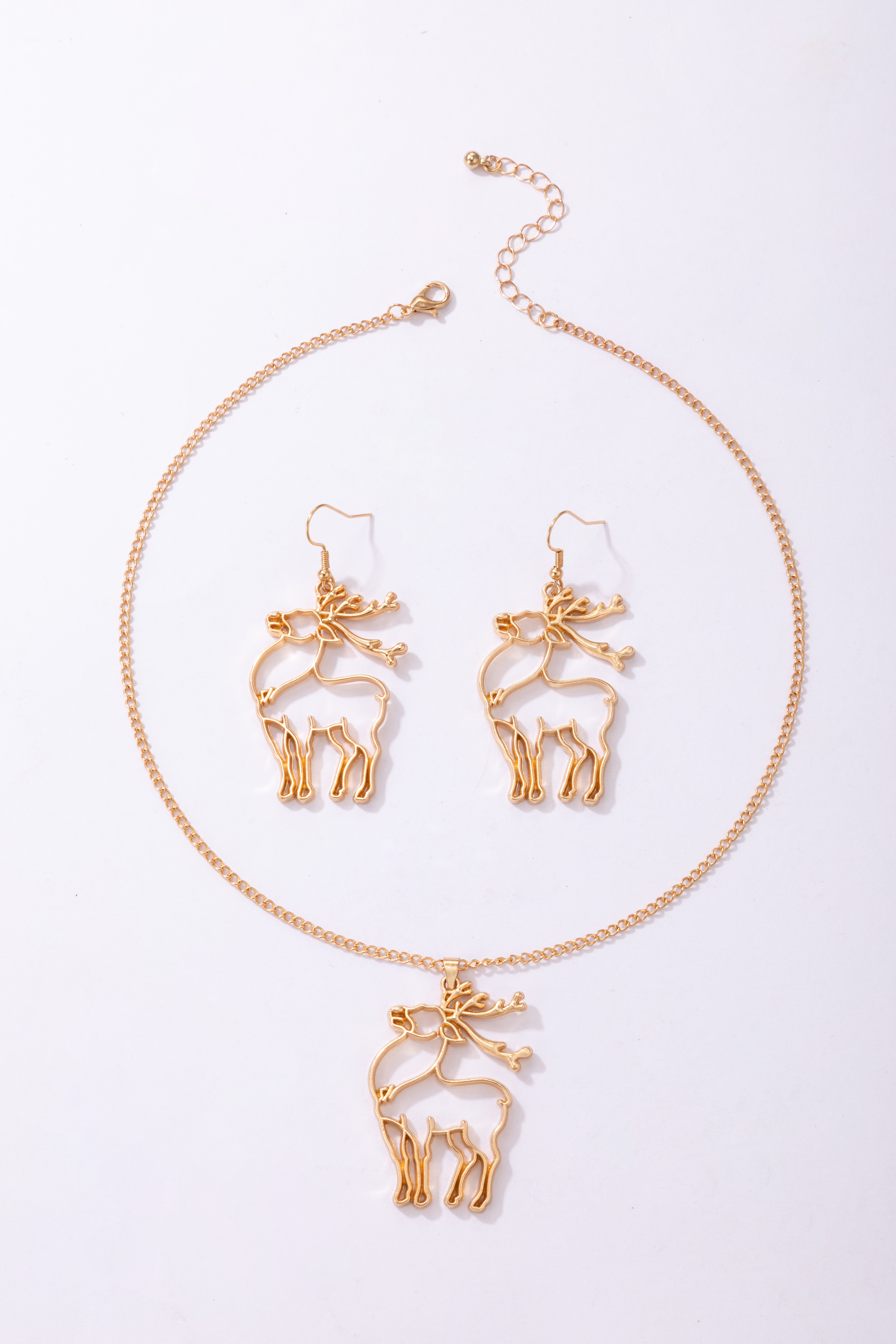 New Jewelry Christmas Golden Giraffe Necklace Earrings Set display picture 8