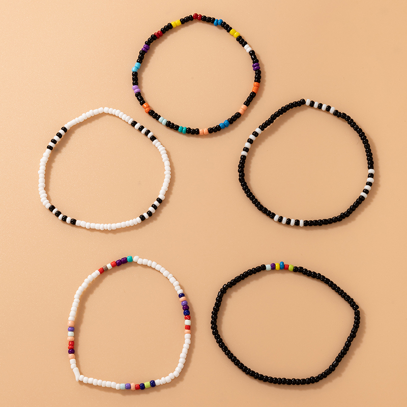 Bohemian Ethnic Style Beaded Color Beads Black And White Contrast Color Bracelet Five-piece Set display picture 3