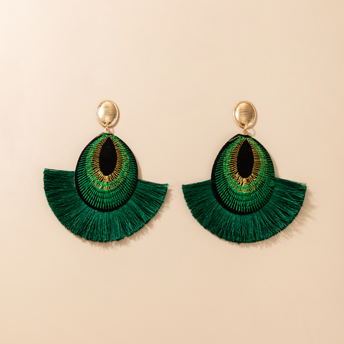 European And American Bohemian Green Tassel Earrings Personality Tassel Earrings Women display picture 1