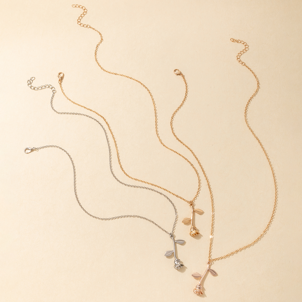 European And American Valentine's Day Rose Alloy Clavicle Chain Wholesale display picture 3
