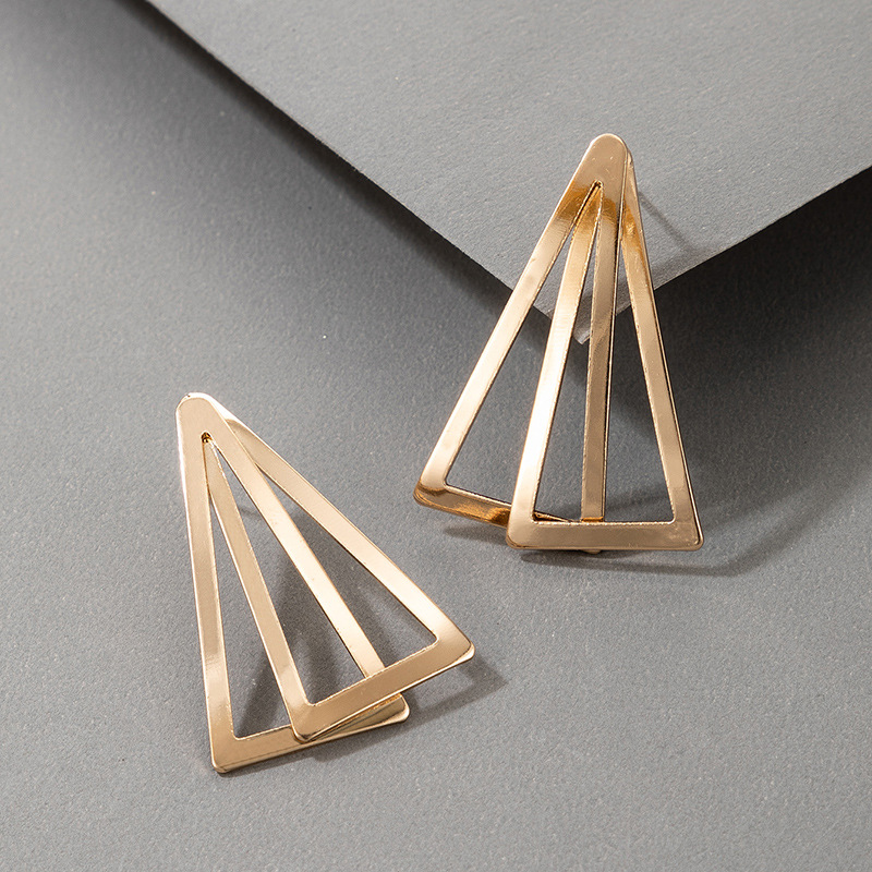 European And American Simple Exaggerated Geometric Alloy Earrings display picture 15