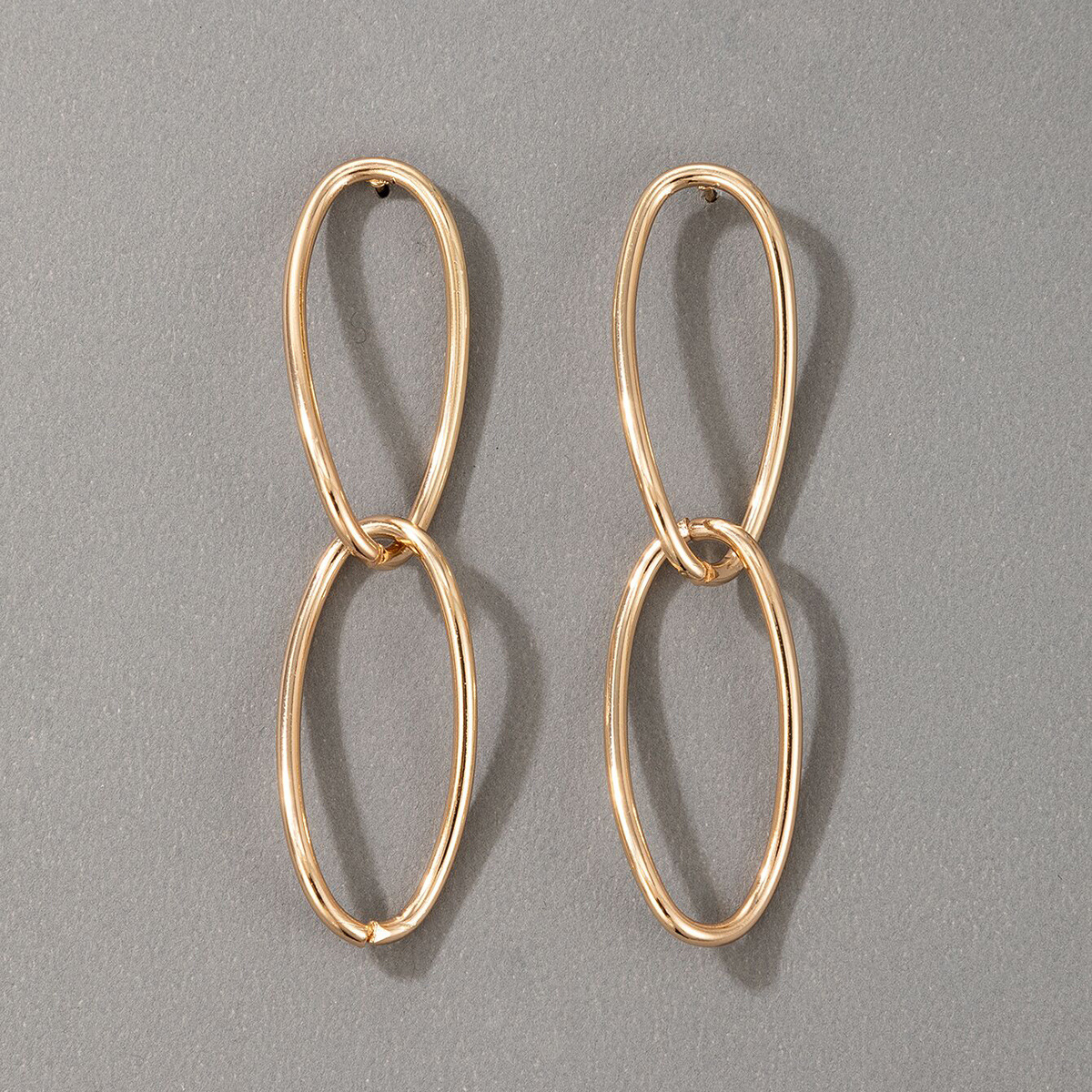 European And American Simple Exaggerated Geometric Alloy Earrings display picture 25
