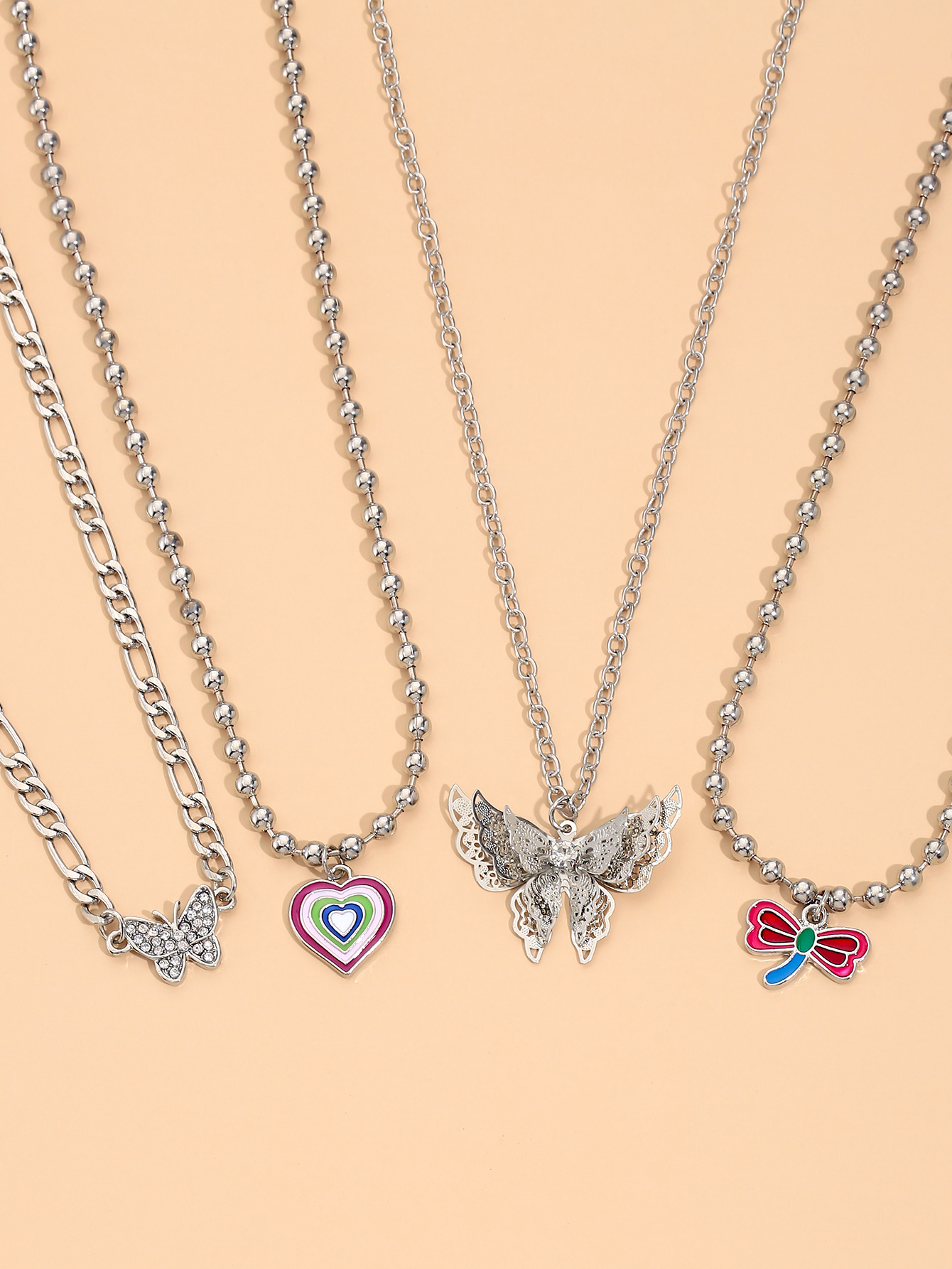 Neue Mode Weibliche Halskette Schmuck Personalisierte Schmetterling Liebe Anhänger Mehrteilige Halsketten Set display picture 2