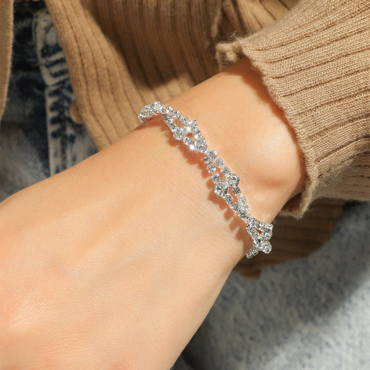Bracelet Creux En Cristal À La Mode Pour Femmes En Gros display picture 1