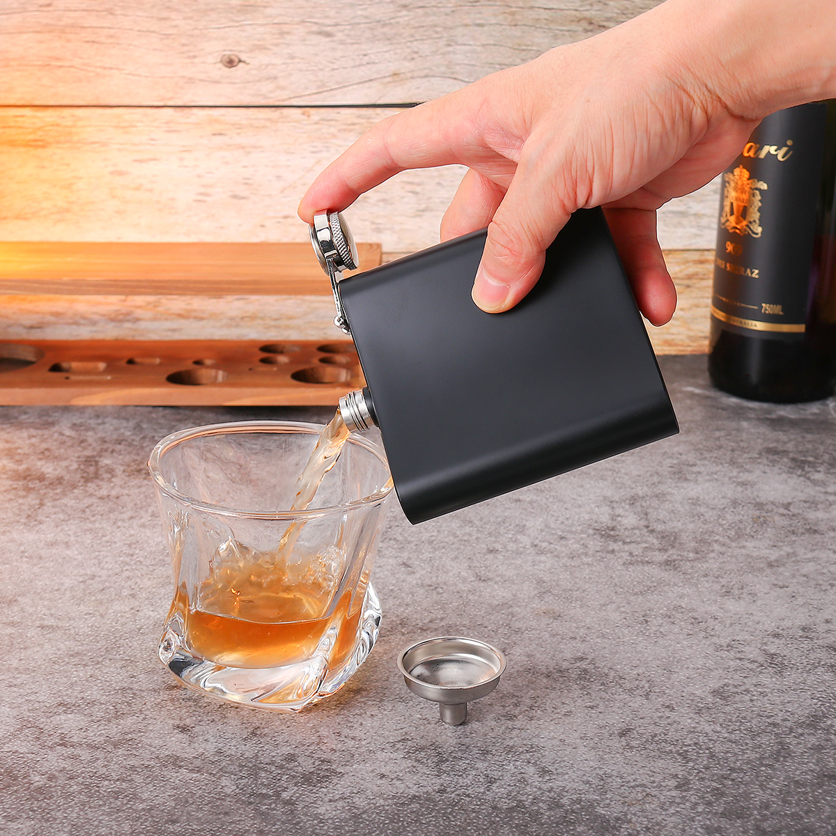 1pc Plain Hip Flask With Funnel display picture 1