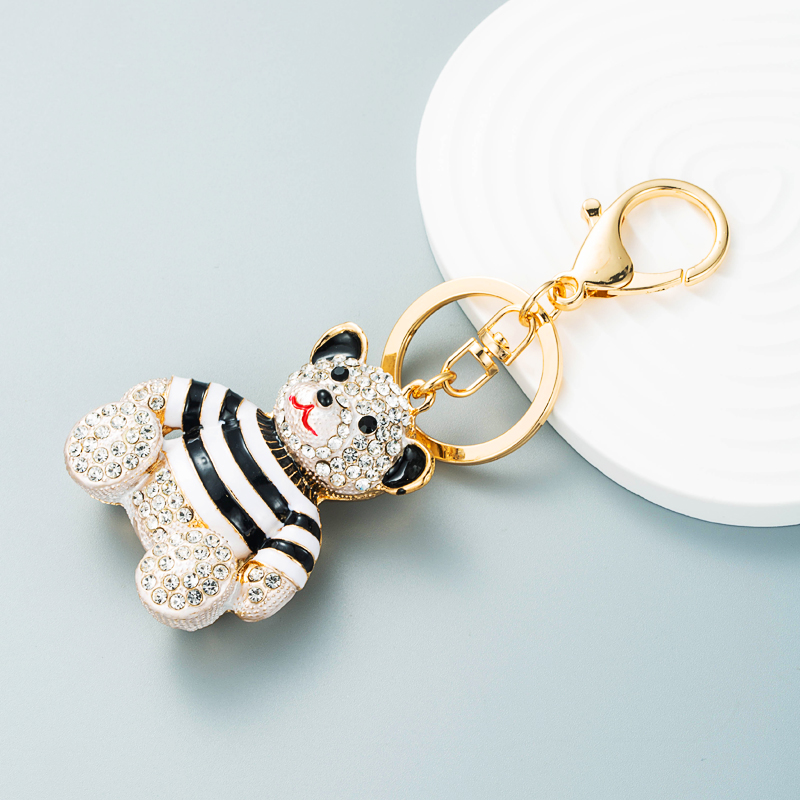New Animal Series Drip Oil Diamond Stripe Bear Alloy Keychain Pendant Bag display picture 4