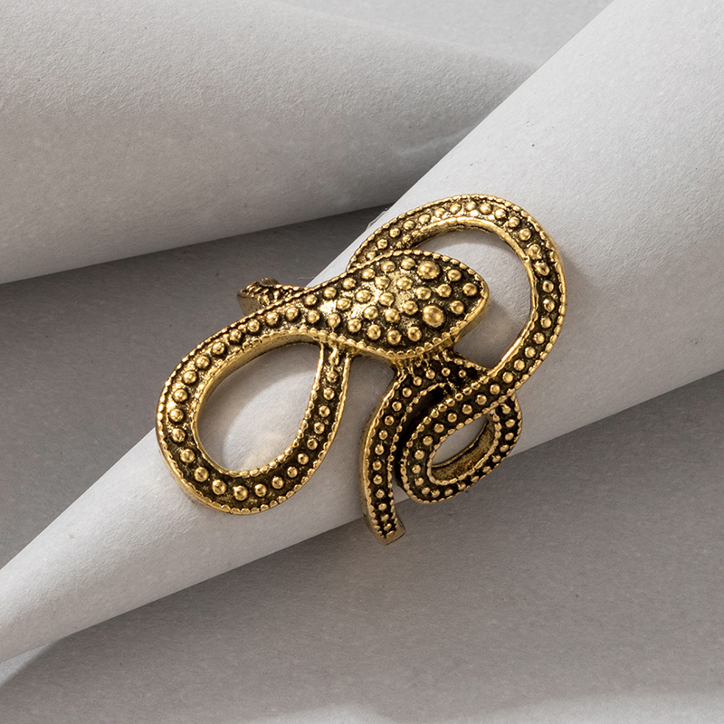 European And American Long Trend Snake Print Ring Punk Style Metal Animal Retro Exaggerated Snake Ring display picture 6