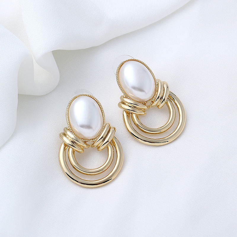 Simple Earrings Geometric Earrings Copper Pearl Earrings Wholesale display picture 1