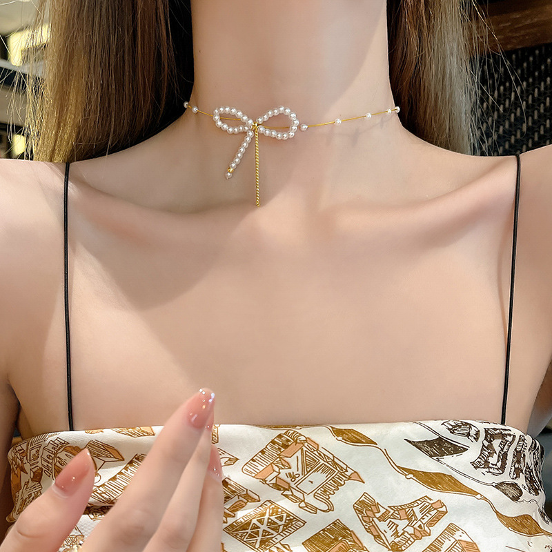 South Korea's Pearl Bowknot 2021 New Clavicle Chain Female Wholesale display picture 3