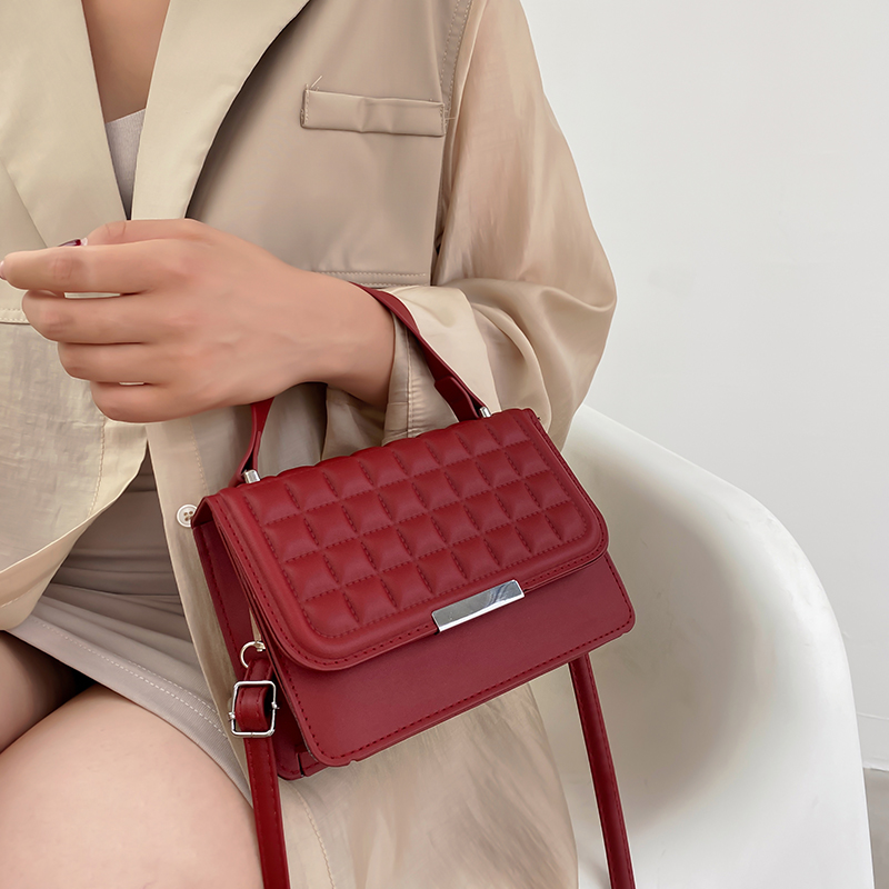 New Women's Classic Minimalist Flap Plaid Handbag Shoulder Bag display picture 6