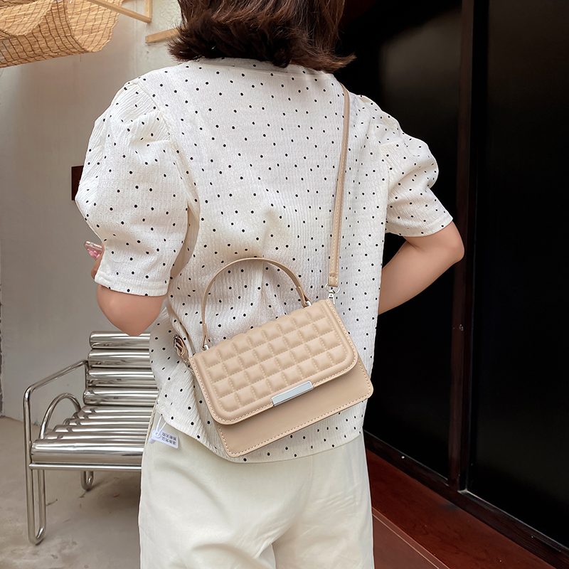 New Women's Classic Minimalist Flap Plaid Handbag Shoulder Bag display picture 9