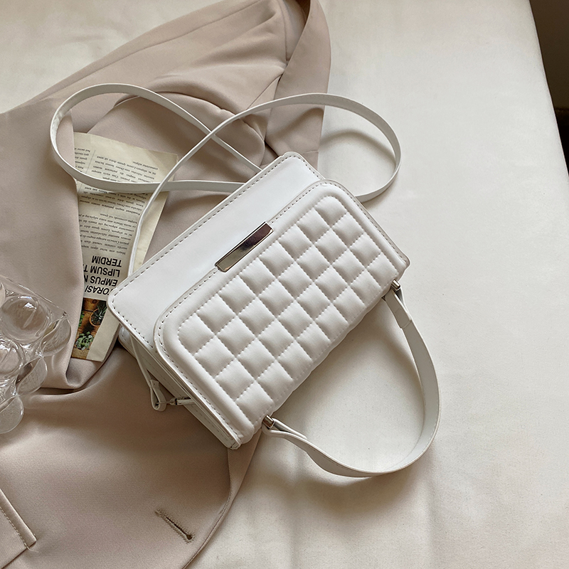 New Women's Classic Minimalist Flap Plaid Handbag Shoulder Bag display picture 17