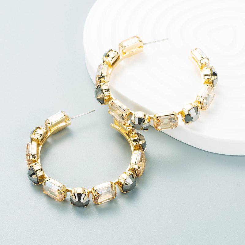 Fashion European And American Alloy Diamonds Full Diamond Oval Colorful Glass Diamond Earrings display picture 4