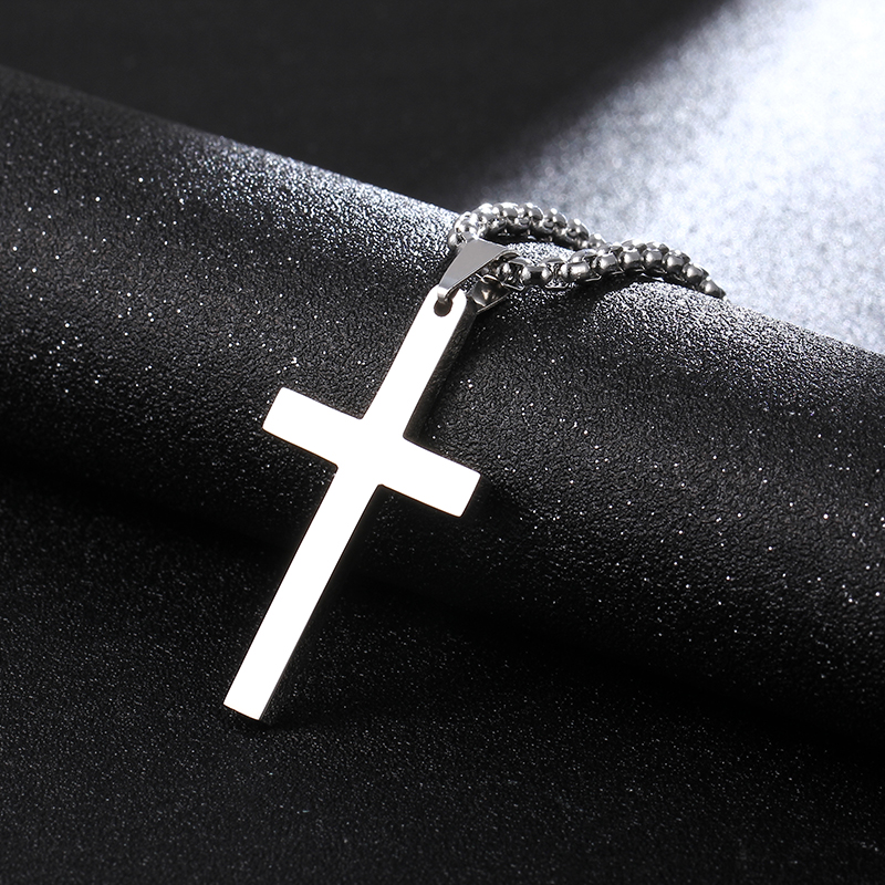 Collier Pendentif Croix En Acier Titane Pour Hommes display picture 1