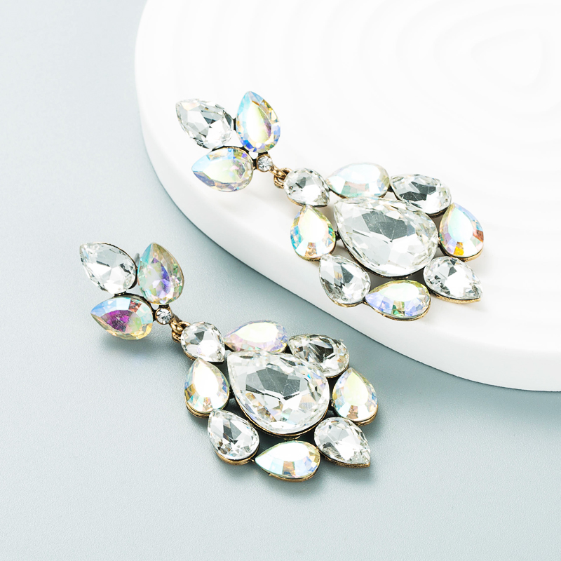 Modefarbe Diamant-serie Legierung Glas Diamant Ohrringe Trendige Ohrringe display picture 6