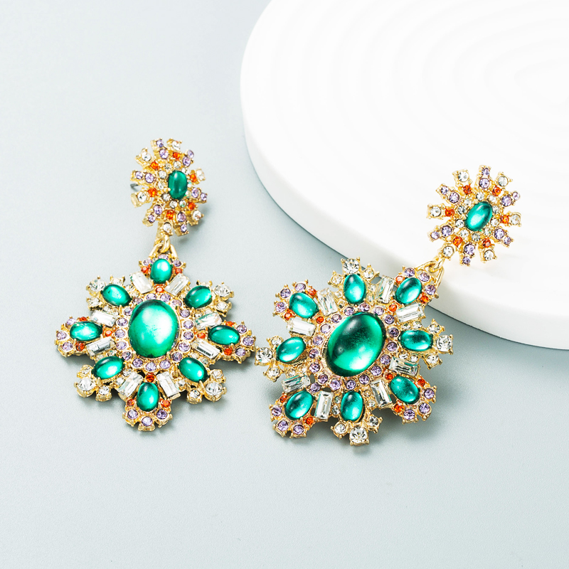 New Retro Palace Style Diamond Emerald Flower Earrings Exaggerated Temperament Earrings Accessories display picture 3