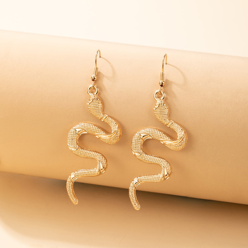 European And American Exaggerated Snake-shaped Earrings display picture 3