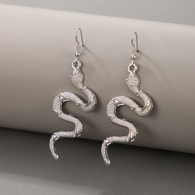European And American Exaggerated Snake-shaped Earrings display picture 4