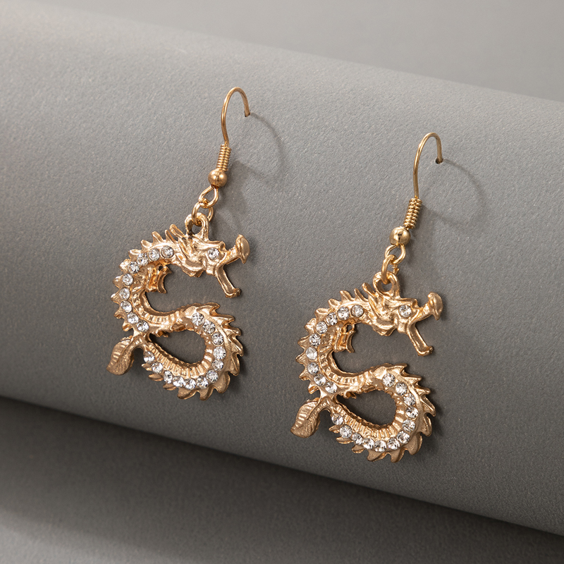 European And American Exaggerated Snake-shaped Earrings display picture 9