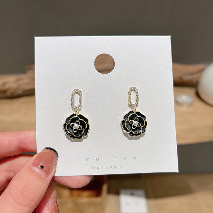 Korean Diamond Pearl Drop Oil Camellia Niche Earring Women Wholesale display picture 1