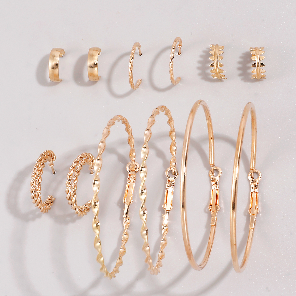 6 Pairs Of Golden Geometric Circles Earrings Set display picture 2