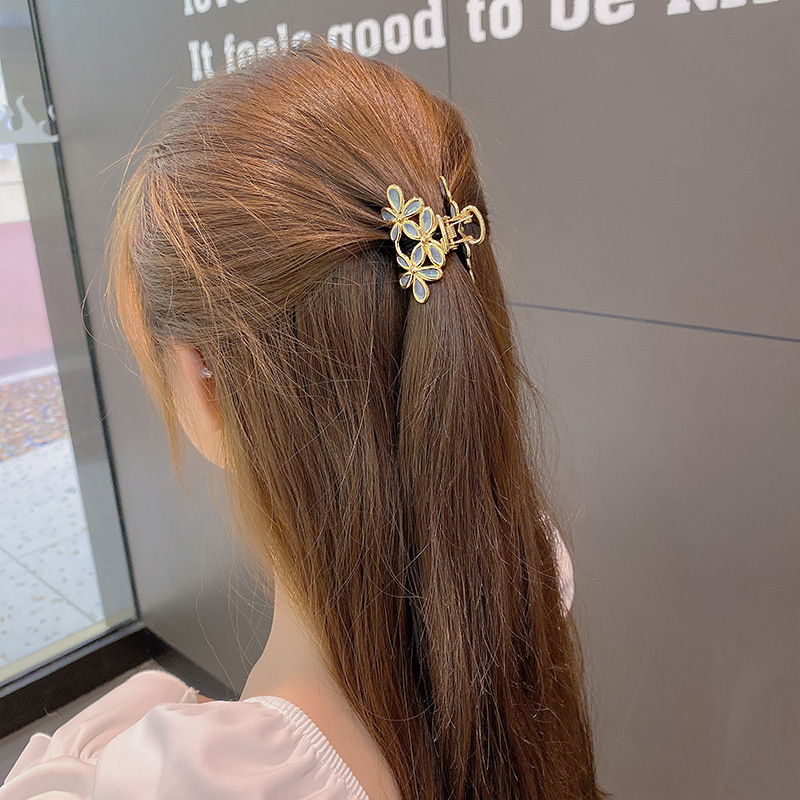 Temperament Flower Grasping Clip Fashion Korean Hairpin Dripping Oil Headwear display picture 2