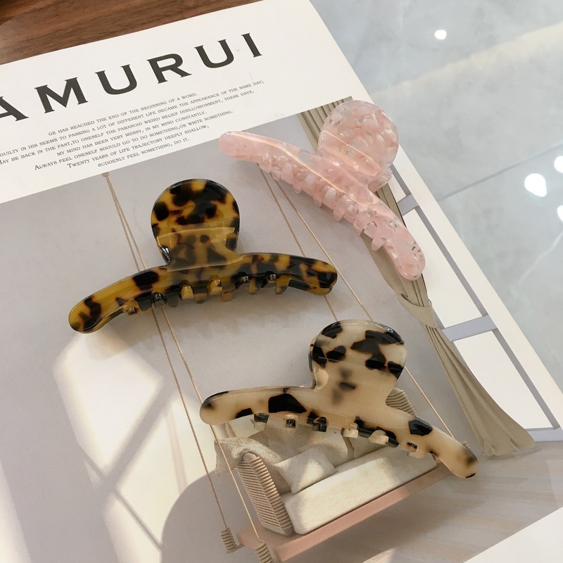 Koreanischer Acetat-haarschmuck Mit Leopardenmuster Einfache Disc-haarspange display picture 4