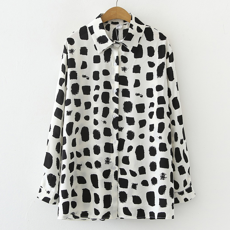 Simple New Trend European And American Retro Polka Dot Cow Print Shirt display picture 2