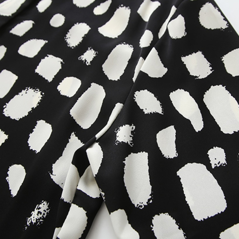 Simple New Trend European And American Retro Polka Dot Cow Print Shirt display picture 7