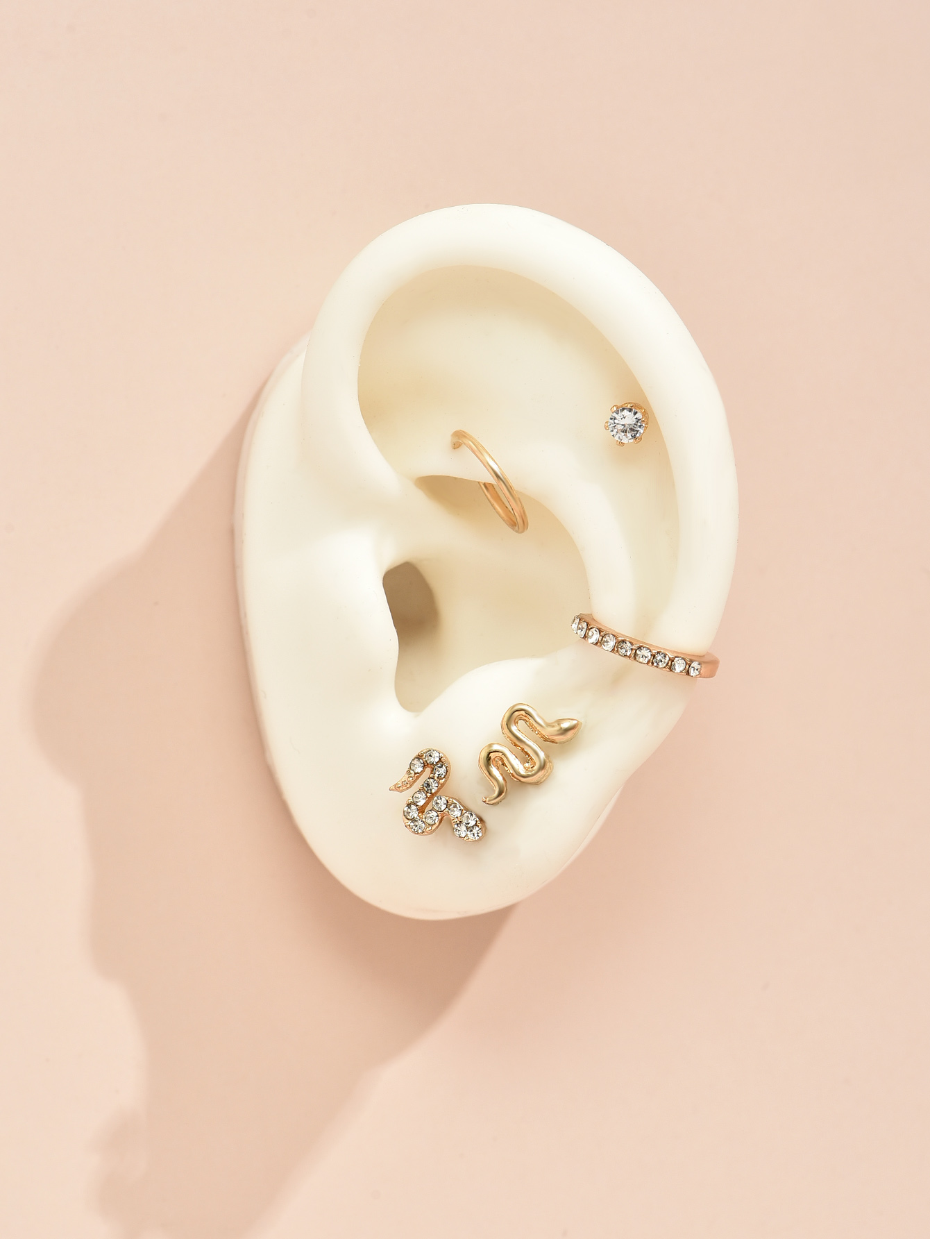 European And American Fashion Snake Full Diamond Ear Clip New Earrings Wholesale display picture 3