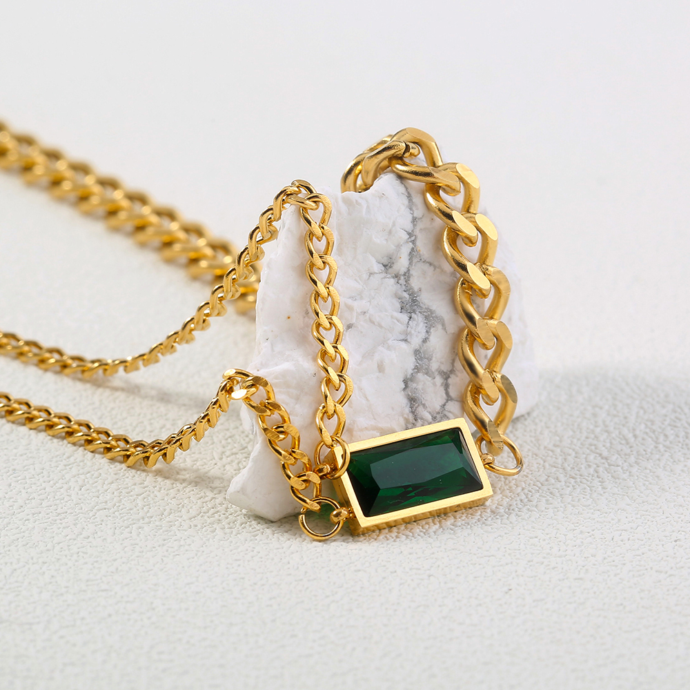 Luxury Simple 18k Gold Stainless Steel Emerald Clavicle Necklace display picture 3