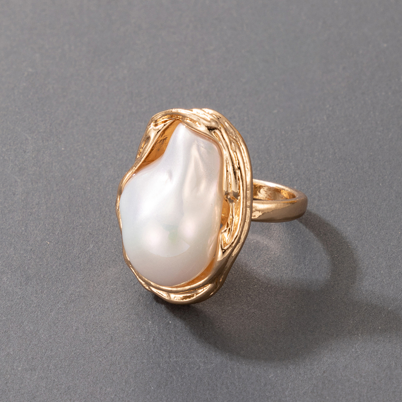 Retro Office Style Temperament Gold Irregular Inlaid Pearl Geometric Ring display picture 23