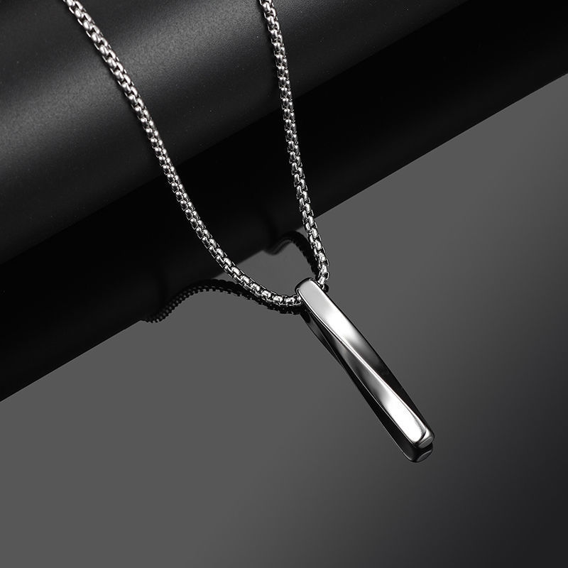 Personality Titanium Steel Necklace Hip Hop Simple Long Pendant Sweater Chain display picture 1