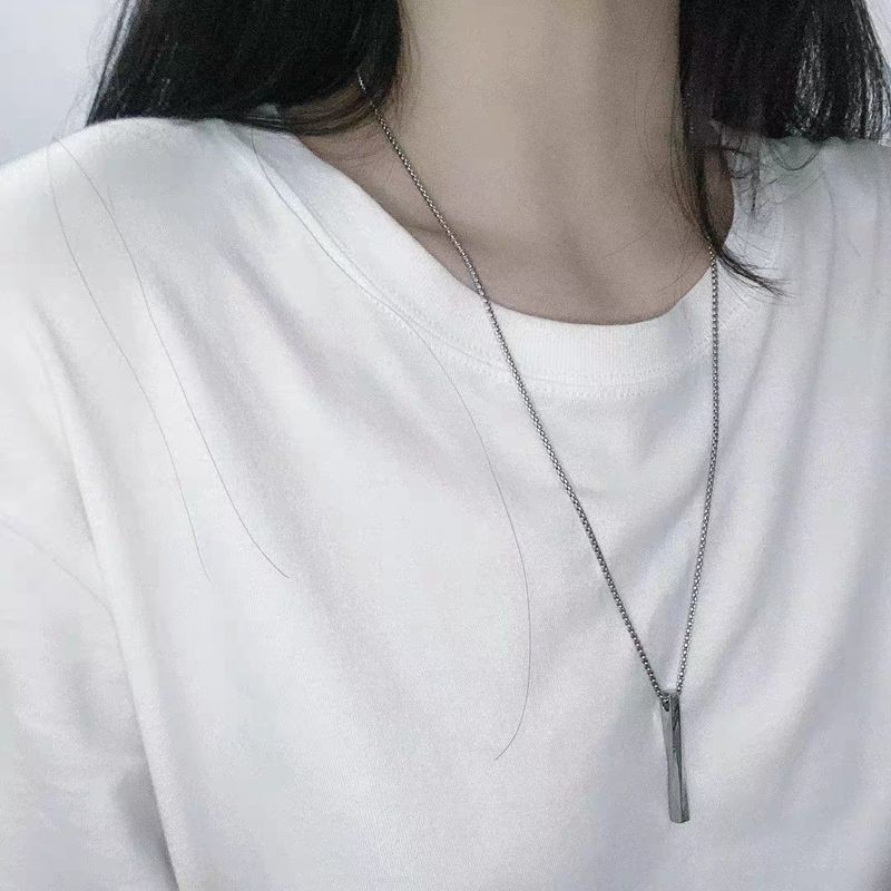 Personality Titanium Steel Necklace Hip Hop Simple Long Pendant Sweater Chain display picture 4