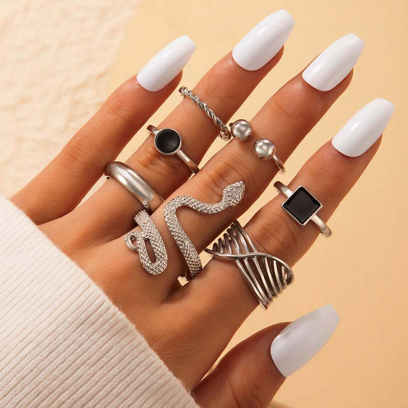Bohemian Snake Element Green Dripping Oil Fashion Color Vintage Silver Multi-piece Ring display picture 2
