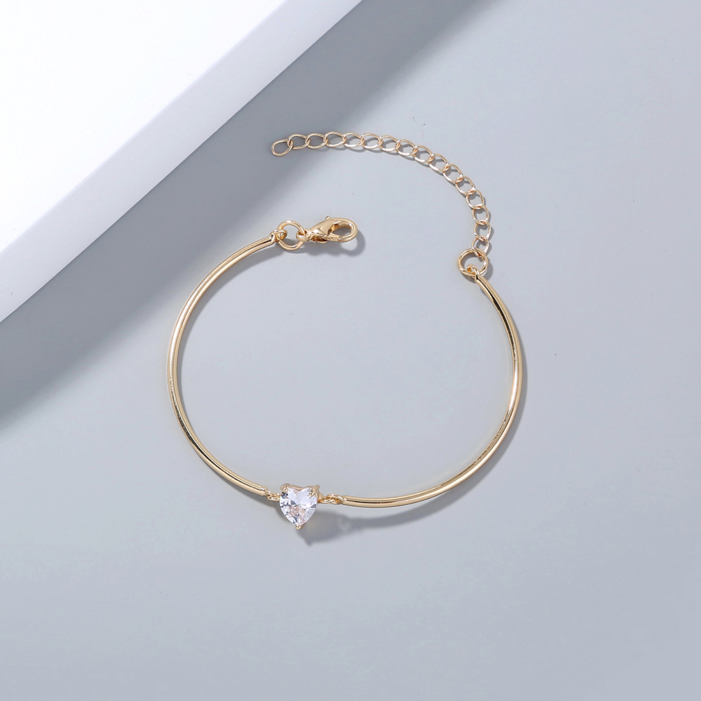 Bracelet En Zircon Coeur De Style Simple Bracelet En Cuivre Géométrique À La Mode Femme display picture 4