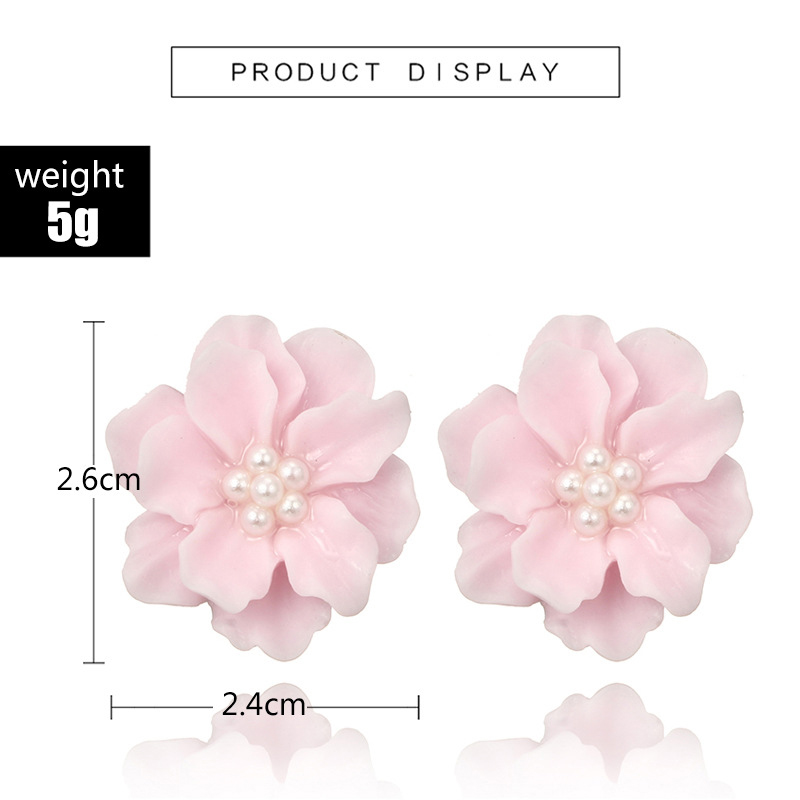 New Simple Three-dimensional White Flower Pearl Earrings display picture 1