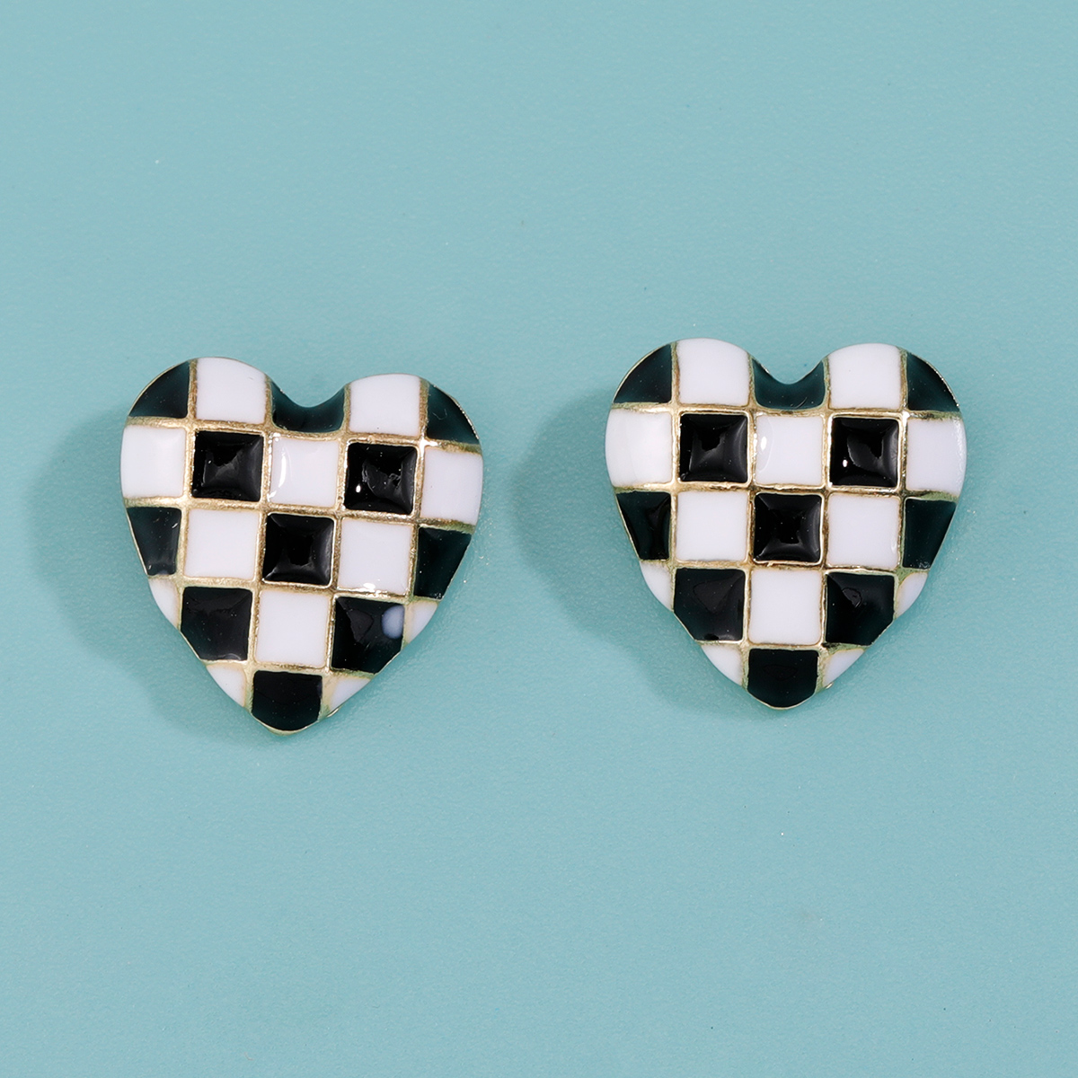 Fashion Black And White Plaid Exquisite Heart-shaped Women's Earrings display picture 2