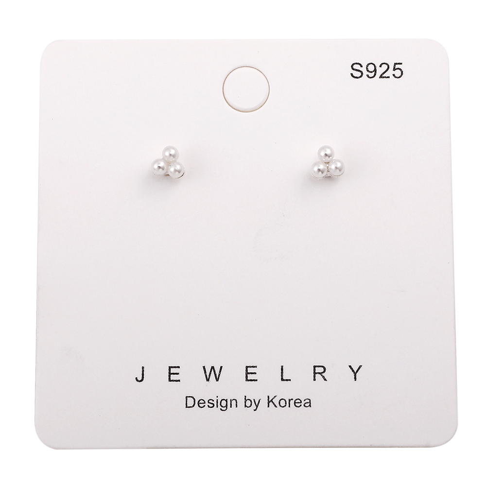 Simple Three Pearl Earrings Wholesale display picture 3