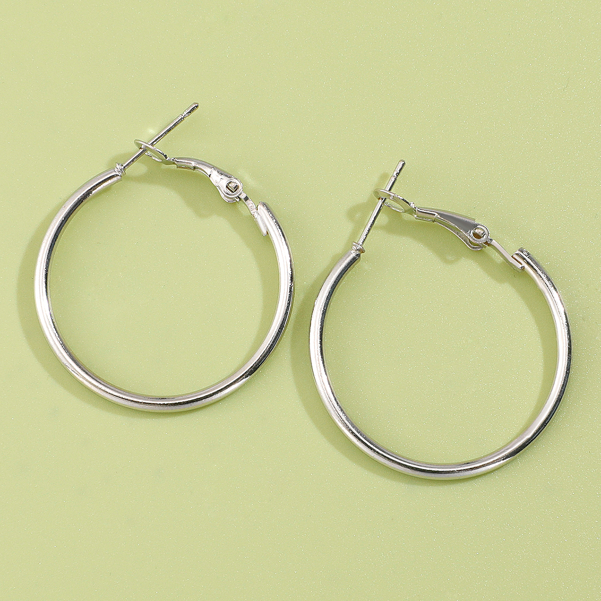 Fashion Simple Korean Style Circle Earrings display picture 2