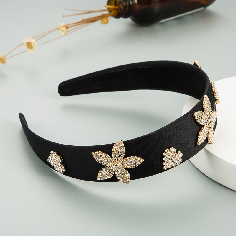 Europäische Und Amerikanische Mode Helle Farbe Stoff Haarband Breitkrempige Blume Herzförmiges Stirnband display picture 6