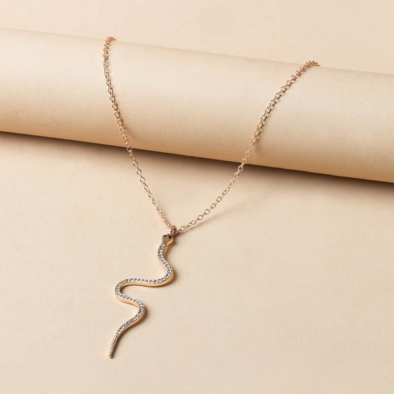 Einfache Halskette Mit Anhänger In Schlangenform Mit Diamanten display picture 4