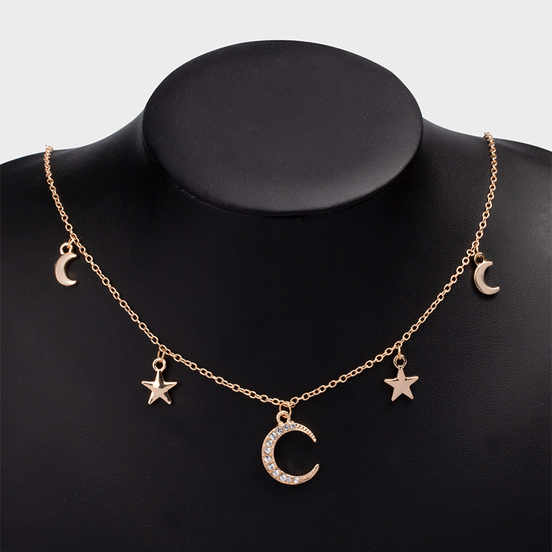 Fashion Diamond-studded Moon And Star Necklace display picture 2