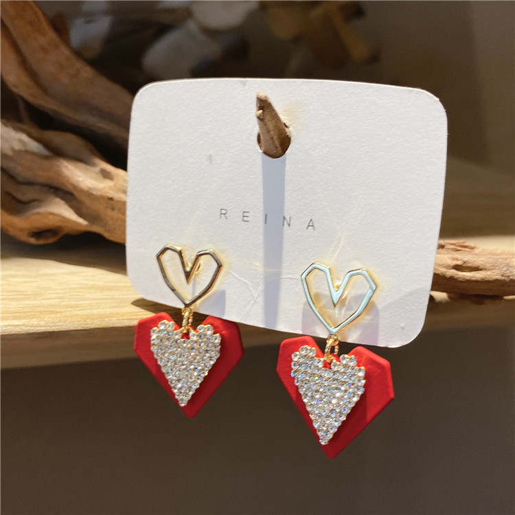 Simple Red Heart Pendant Earrings Wholesale display picture 2
